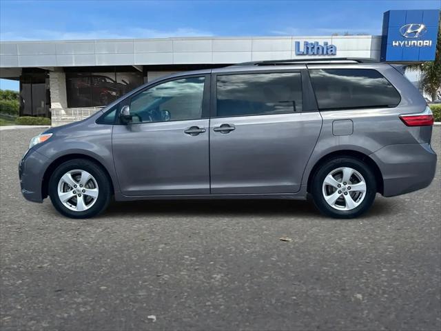 2015 Toyota Sienna LE 7 Passenger