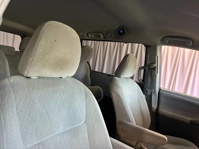 2015 Toyota Sienna LE 7 Passenger