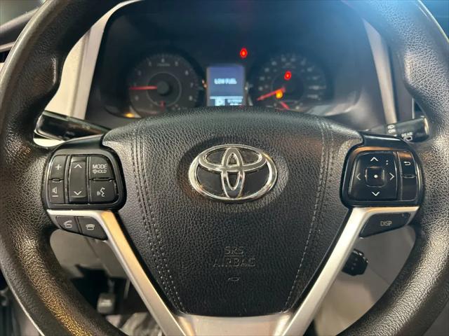 2015 Toyota Sienna LE 7 Passenger