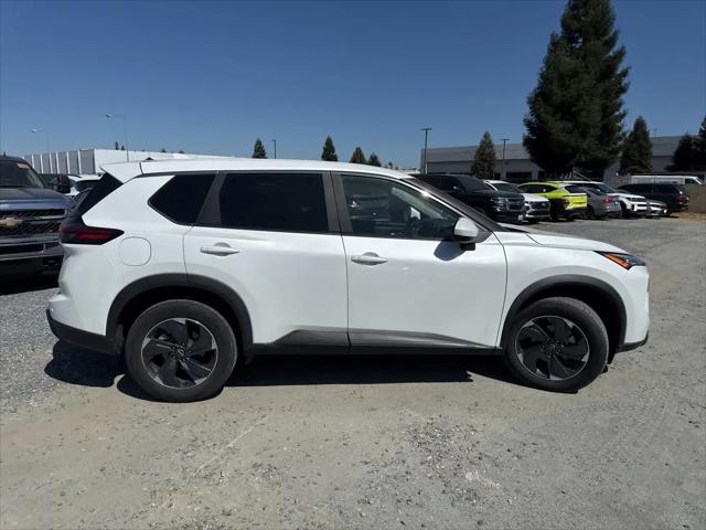 2024 Nissan Rogue SV FWD