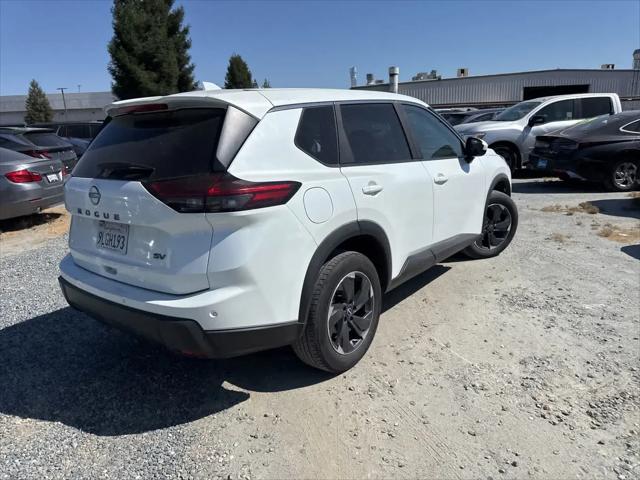 2024 Nissan Rogue SV FWD
