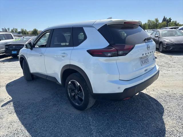 2024 Nissan Rogue SV FWD