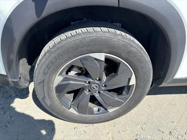 2024 Nissan Rogue SV FWD