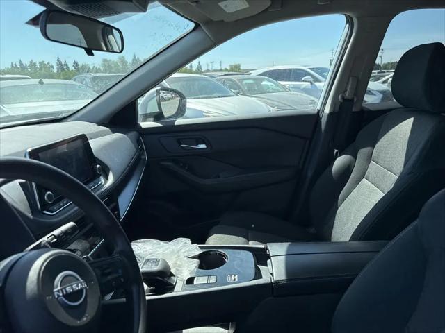 2024 Nissan Rogue SV FWD