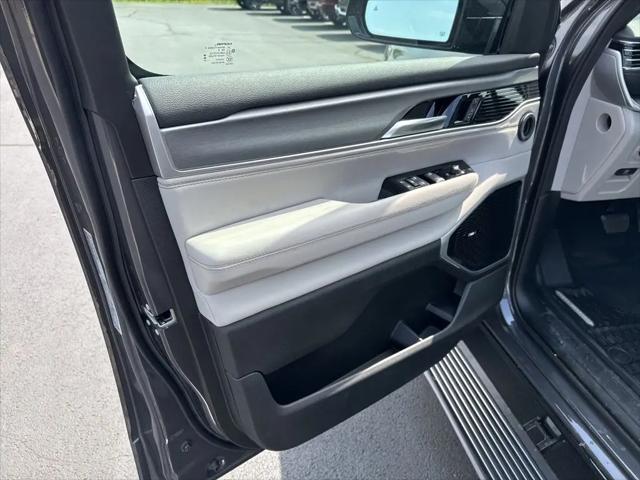 2026 Jeep Grand Wagoneer Limited Reserve 4x4