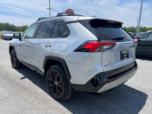 2025 Toyota RAV4 Hybrid SE