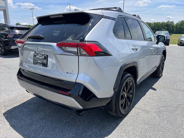 2025 Toyota RAV4 Hybrid SE