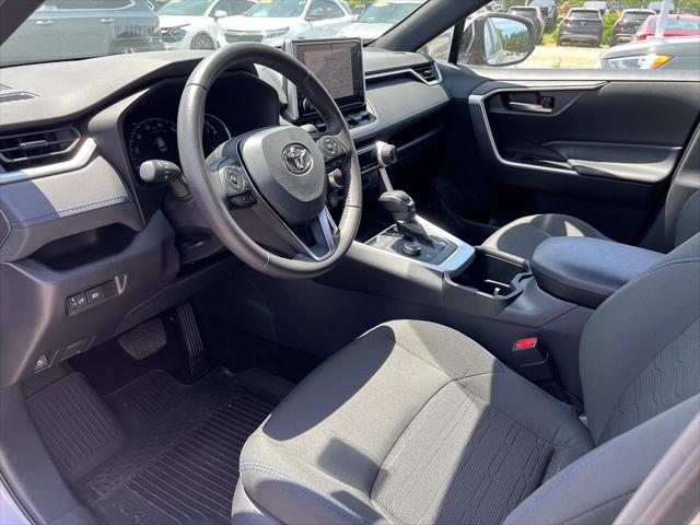 2025 Toyota RAV4 Hybrid SE
