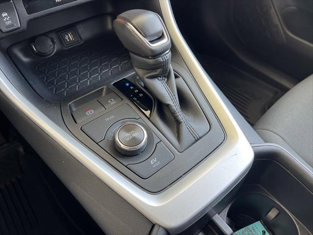2025 Toyota RAV4 Hybrid SE
