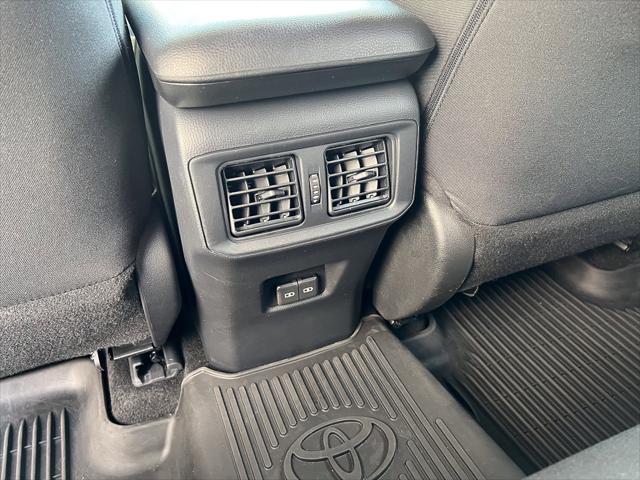 2025 Toyota RAV4 Hybrid SE