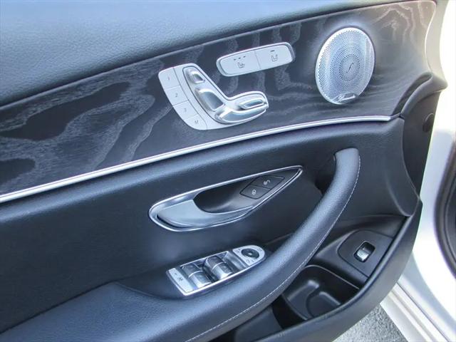 2019 Mercedes-Benz E-CLASS E 300 E 300