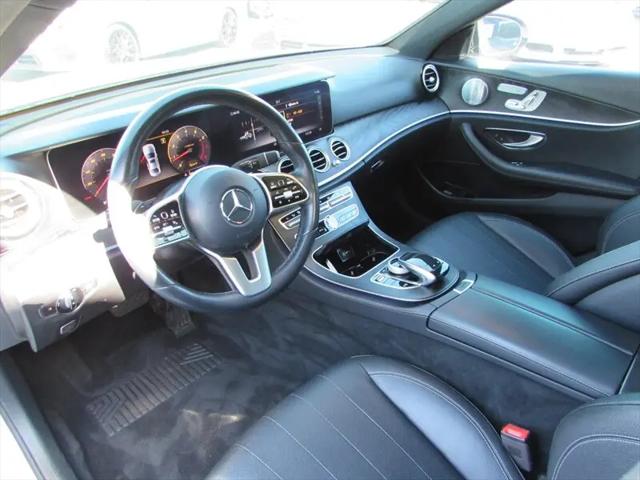 2019 Mercedes-Benz E-CLASS E 300 E 300