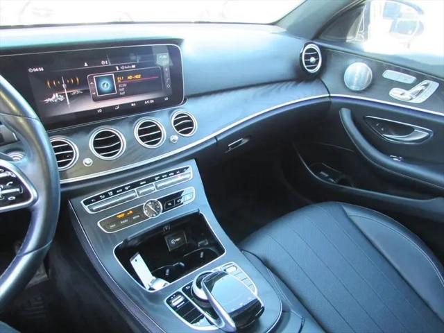 2019 Mercedes-Benz E-CLASS E 300 E 300