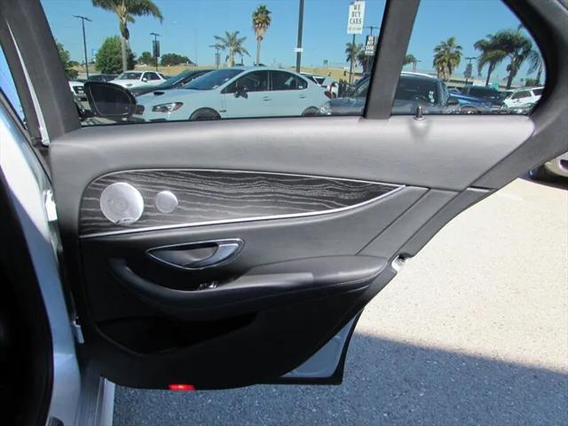 2019 Mercedes-Benz E-CLASS E 300 E 300