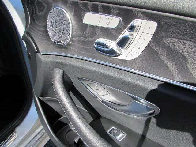 2019 Mercedes-Benz E-CLASS E 300 E 300