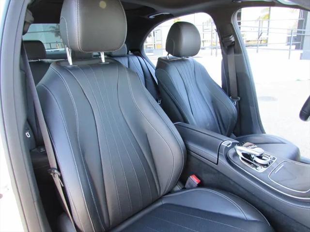 2019 Mercedes-Benz E-CLASS E 300 E 300