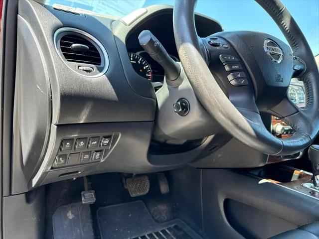 2017 Nissan Pathfinder Platinum