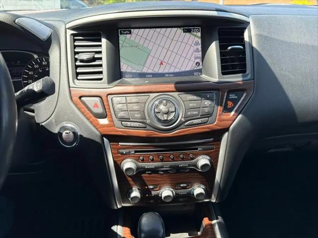 2017 Nissan Pathfinder Platinum