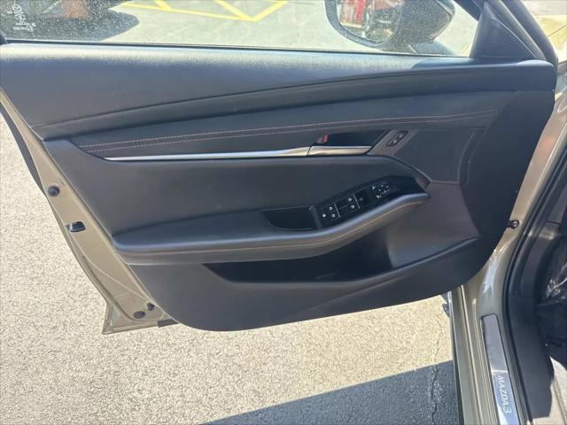 2025 Mazda Mazda3 2.5 Carbon Turbo