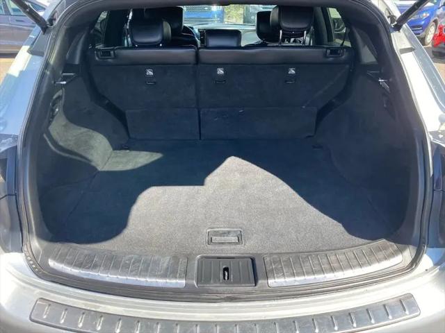 2015 INFINITI QX70 Standard
