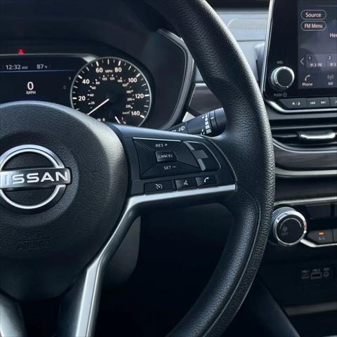 2024 Nissan Altima SV FWD