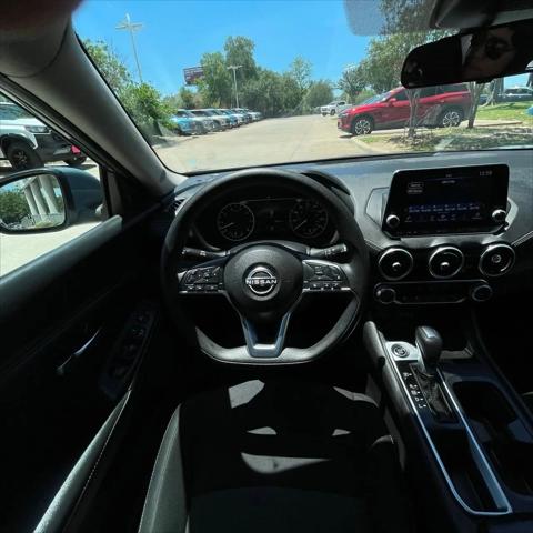 2024 Nissan Sentra SV Xtronic CVT