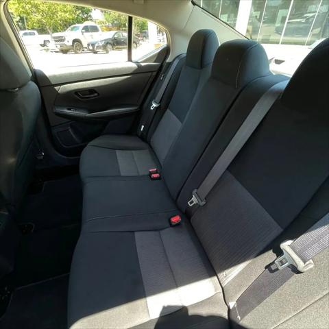 2024 Nissan Sentra SV Xtronic CVT