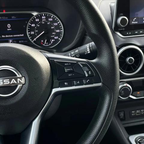 2024 Nissan Sentra SV Xtronic CVT