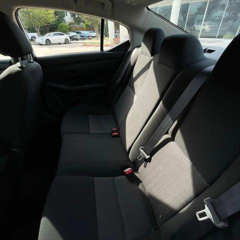 2024 Nissan Sentra SV Xtronic CVT