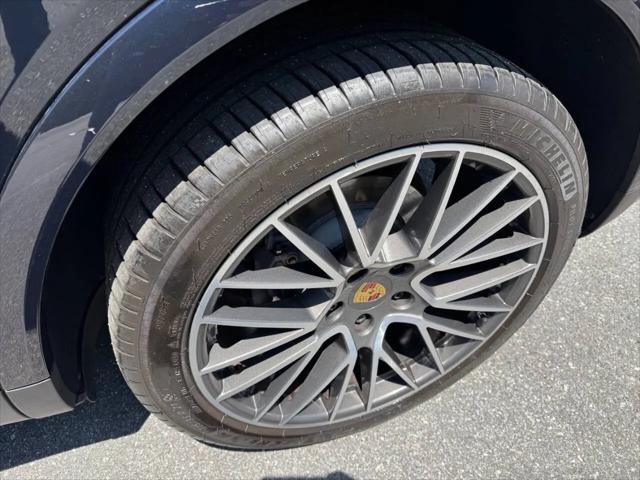 2021 Porsche Cayenne Cayenne