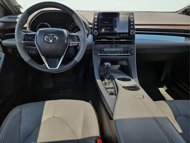 2022 Toyota Avalon Limited Hybrid