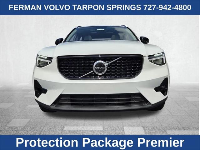 2026 Volvo XC40 Ultra, B5 AWD Gas (mild hybrid), Dark