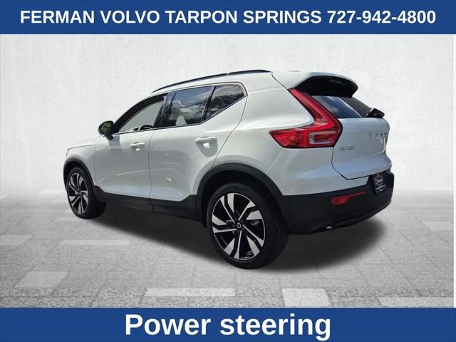2026 Volvo XC40 Ultra, B5 AWD Gas (mild hybrid), Dark