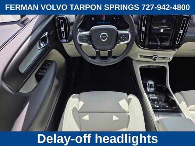 2026 Volvo XC40 Ultra, B5 AWD Gas (mild hybrid), Dark