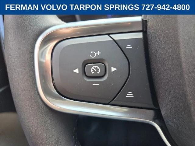 2026 Volvo XC40 Ultra, B5 AWD Gas (mild hybrid), Dark