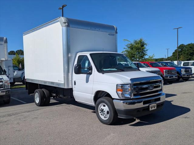 2027 Ford E-Series Cutaway E-450