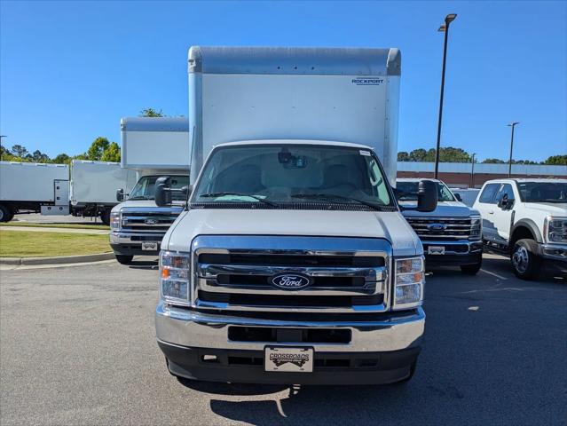 2027 Ford E-Series Cutaway E-450