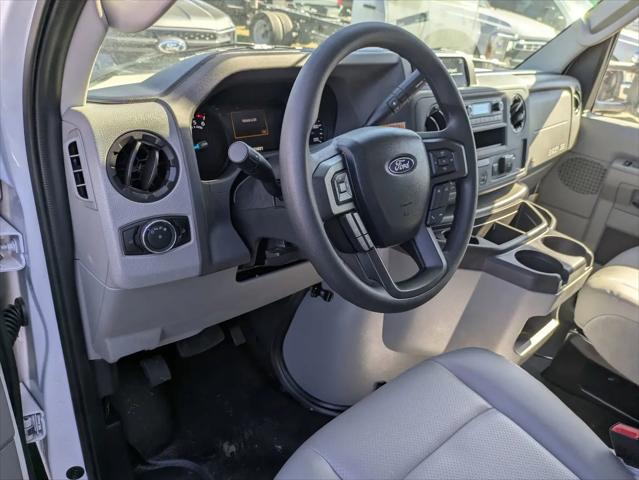 2027 Ford E-Series Cutaway E-450