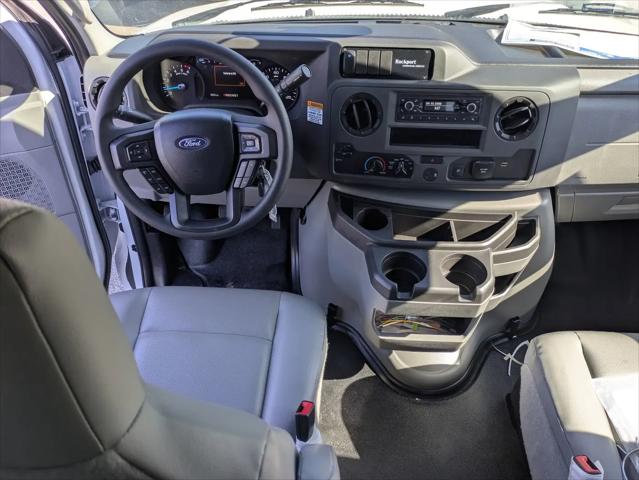2027 Ford E-Series Cutaway E-450