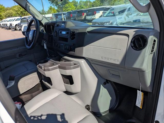2027 Ford E-Series Cutaway E-450