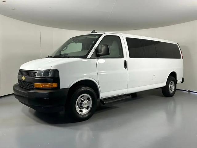 2023 Chevrolet Express Passenger RWD 3500 Extended Wheelbase LS