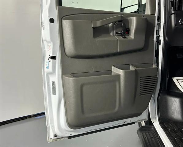 2023 Chevrolet Express Passenger RWD 3500 Extended Wheelbase LS