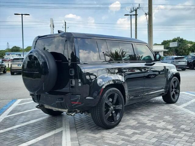 2025 Land Rover Defender 110 P525 V8