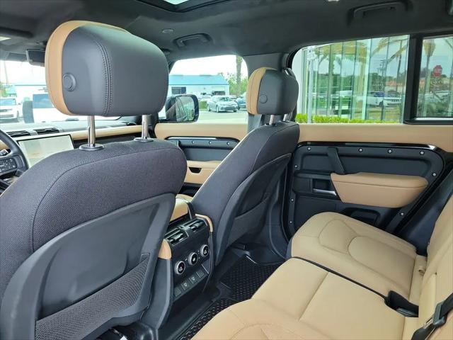 2025 Land Rover Defender 110 P525 V8