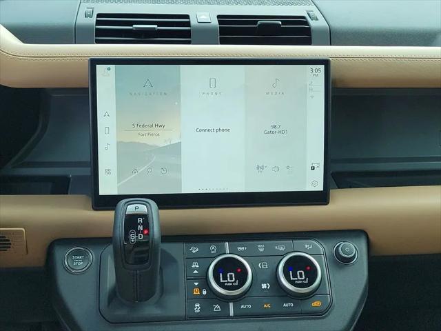 2025 Land Rover Defender 110 P525 V8