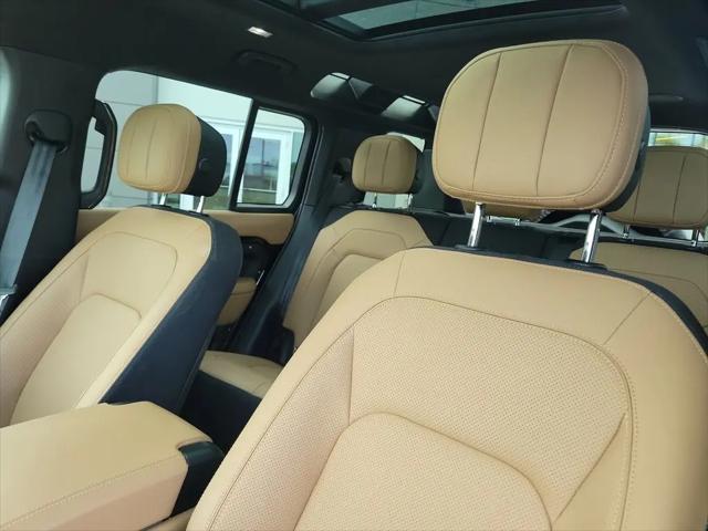 2025 Land Rover Defender 110 P525 V8