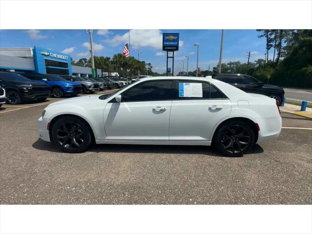 2022 Chrysler 300 S