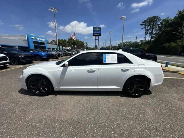 2022 Chrysler 300 S