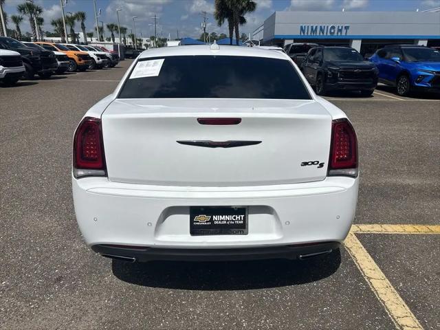 2022 Chrysler 300 S