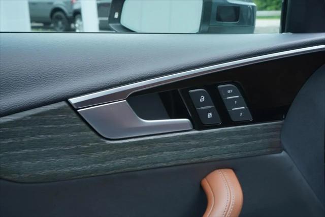 2022 Audi A4 Premium Plus 45 TFSI S line quattro S tronic